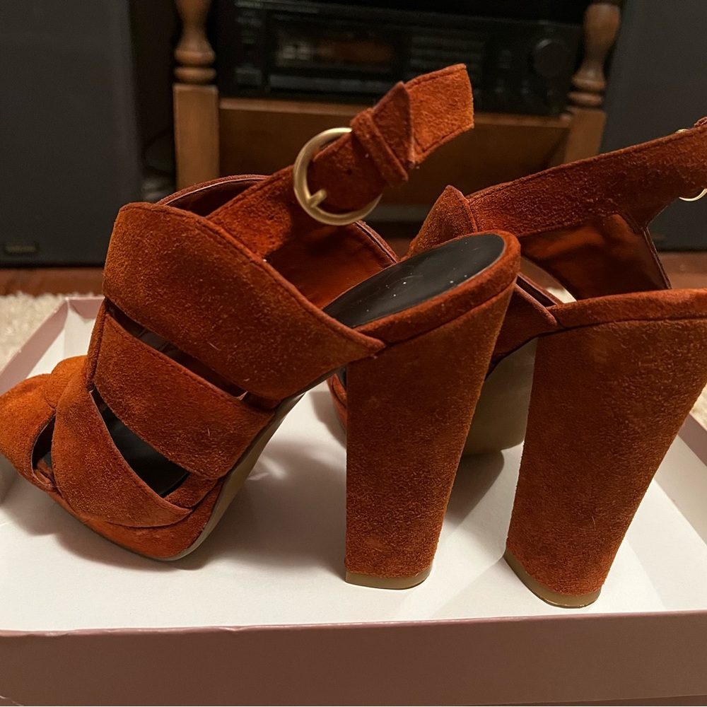 Jessica Simpson rust colored suede chunky heel strappy sandals size 6.5 - Picture 4 of 5